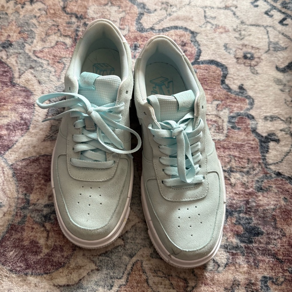 NIKE PIXEL GLACIER BLUE SUEDE - Picture 4 of 5